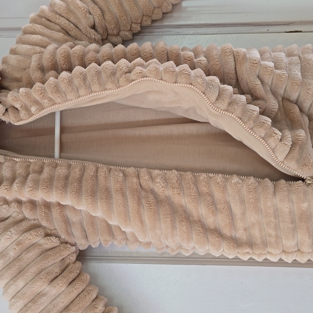 Plush Lion Halloween Costume or Warm Snuggly Coat Koala Brand 12-18M Tan & Brown - Picture 5 of 9